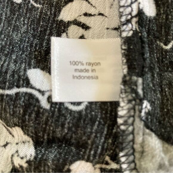 LANE BRYANT Floral Black White Tunic Top Blouse Womens Plus Size 18 20 - Picture 12 of 15